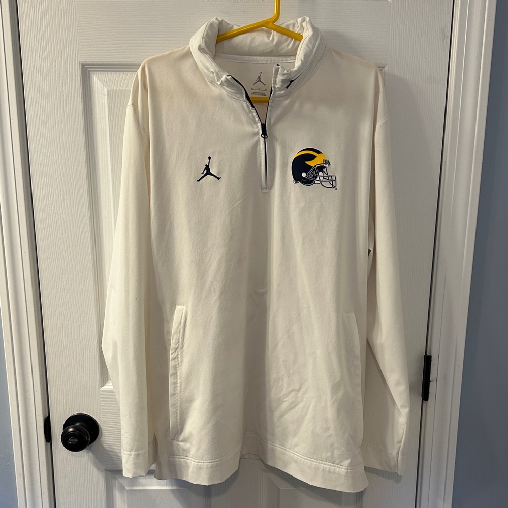 Jordan Michigan 1/4 zip w/ hood